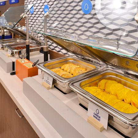 Holiday Inn Express Branford-New Haven By Ihg Exteriör bild