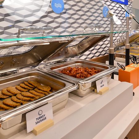 Holiday Inn Express Branford-New Haven By Ihg Exteriör bild